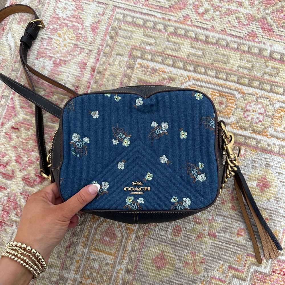 LIKE NEW RARE COACH DENIM CAMERA BAG